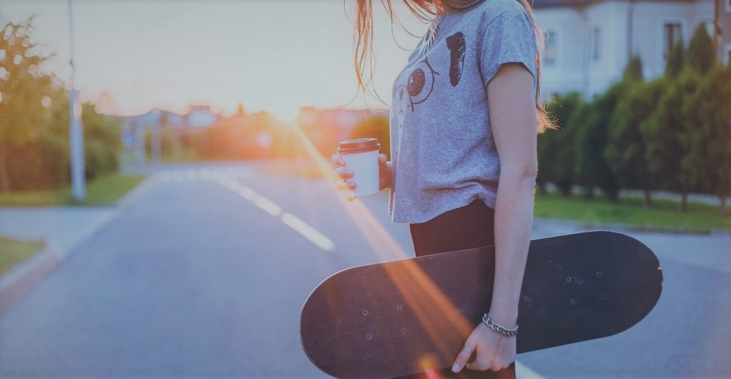 Mädchen Skateboarder